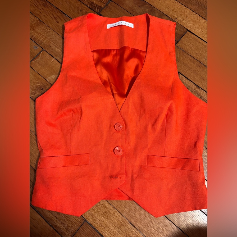 Susan Monaco Vibrant Orange Vest. - Picture 1 of 2